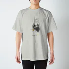 ビールとアート TM-3 Designの名画 × BEER（牛乳を注ぐ女）黒線画 Regular Fit T-Shirt