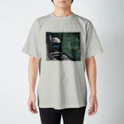 StrangeCapsule（ストレンジカプセル）の忘れ物 Regular Fit T-Shirt