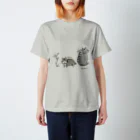 ほっかむねこ屋（アトリエほっかむ）のほたるとしょうきち Regular Fit T-Shirt