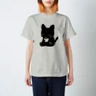ちゃこぺん（SUZURI店）の猫舌ロッタ Regular Fit T-Shirt