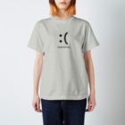 松や SUZURI店の海外絵文字 Dissatisfaction Regular Fit T-Shirt