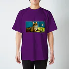 秘密基地のコードを触る猫 スタンダードTシャツ