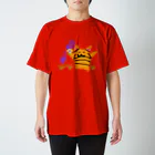 ねこ3兄弟洋服屋さんのるるとら Regular Fit T-Shirt