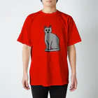 シュールショックのじっと見つめる猫 スタンダードTシャツ