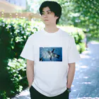 そんな感じのグッズの空飛ぶペンギン Regular Fit T-Shirt