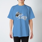 バーコードが母国語屋のバーコードを握る手(白) Regular Fit T-Shirt