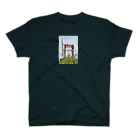 defunct hotelのラブホテル廃墟の錆びネオン Regular Fit T-Shirt