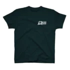 三人家族の三輪バイクのAPイラスト＋英語(白) Regular Fit T-Shirt