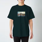 イノカ・ワイガワの6.トルコでひょっこり　モモの気ままな世界旅 Regular Fit T-Shirt