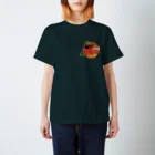 KUMANUMAのワンポイント版りんごとあおむしくん Regular Fit T-Shirt