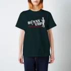 NAWOQIの店のBUNNY COP LOGO W&R Regular Fit T-Shirt