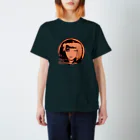 帽子屋の自画像（オレンジ） Regular Fit T-Shirt