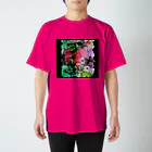 ｔ８６ｎ　オリジナルの花と蝶々の遊び心 Regular Fit T-Shirt