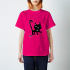 オクマーSUZURIショップの水玉しっぽの黒猫ちゃん Regular Fit T-Shirt