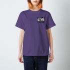 りおたのニュースの後ろに不審者が…！(無色 Regular Fit T-Shirt