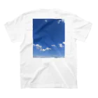 風景屋の晴れの日の空 スタンダードTシャツの裏面