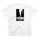 濱尾京介のNew York no.9 Back Print Version  Regular Fit T-Shirtの裏面