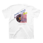 ダメうさリーモの桜舞い散るレコード Regular Fit T-Shirtの裏面