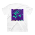 Seita  SuzukiのSnow flake スタンダードTシャツの裏面