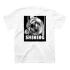 狆チワのぼんちゃんのぼんちゃんSHINING Tシャツ（バックプリントver） スタンダードTシャツの裏面