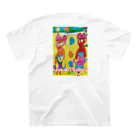 Loob Art Galleryの赤のネコ スタンダードTシャツの裏面