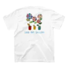 Loob Art Galleryのおしゃべりなお花 スタンダードTシャツの裏面