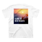 CUE_CUEのCLIMB TO NEW HEIGHTS Regular Fit T-Shirtの裏面