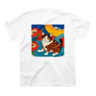 トカゲの猫浮き絵（夏） Regular Fit T-Shirtの裏面