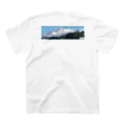 ReallyCoolMamoruの秋田鳥海山_AkitaChoukaisan スタンダードTシャツの裏面