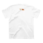 Wassam ねことコーギーいますのコーギーりんのすけ　ジャーンプ♪ Regular Fit T-Shirtの裏面