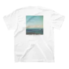 HIROKAの海に浮かぶ島 スタンダードTシャツの裏面