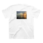 旅先フォトショップのマニラでの夜景 Regular Fit T-Shirtの裏面