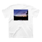 ゆうやの夕陽 Regular Fit T-Shirtの裏面