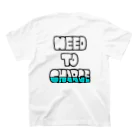 小鬼のNEED TO CHARGE スタンダードTシャツの裏面