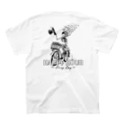 nidan-illustrationの"HAPPY HOUR"(B&W) #2 スタンダードTシャツの裏面