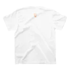 健康的うさぎの【日カンコラボ】ストリートミュージ鮭Tシャツ Regular Fit T-Shirtの裏面