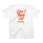 カフェ　マチルダのDon't think eat 2021年モデル Regular Fit T-Shirtの裏面