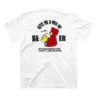 muuuuutosanのGIVE ME BEER BEAR（バックプリント） Regular Fit T-Shirtの裏面