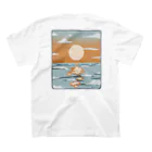 工房ミハルスの夕焼けの海 スタンダードTシャツの裏面