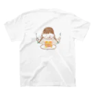 みつあみちゃんとなかまたちのみつあみちゃんホットケーキ Regular Fit T-Shirtの裏面