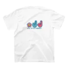 stm_entertainment_corpの架空ゲームタイトル「クイーンは戻らない2」グッズ スタンダードTシャツの裏面