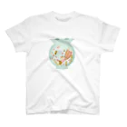 とほんSUZURI出張所の金魚鉢読書 スタンダードTシャツ