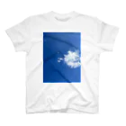 風景屋の晴れの日の空 Regular Fit T-Shirt