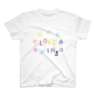 島民のlove wins! we are proud to celebrate our prides! Regular Fit T-Shirt