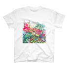 キエ＊カラフルの足もとの花園 Regular Fit T-Shirt