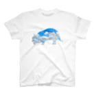 レイにーの忍び歩きシルエット猫ー青空 Regular Fit T-Shirt