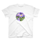 ς ua· Birthday flowerの1月4日 デイジー Regular Fit T-Shirt