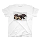 【CPPAS】Custom Pet Portrait Art Studioの3匹のかわいいラブラドールレトリバーの子犬 Regular Fit T-Shirt