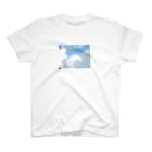 hiroponの青空と雲 Regular Fit T-Shirt