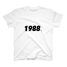 yuka yajimaの1988年3月生まれ Regular Fit T-Shirt